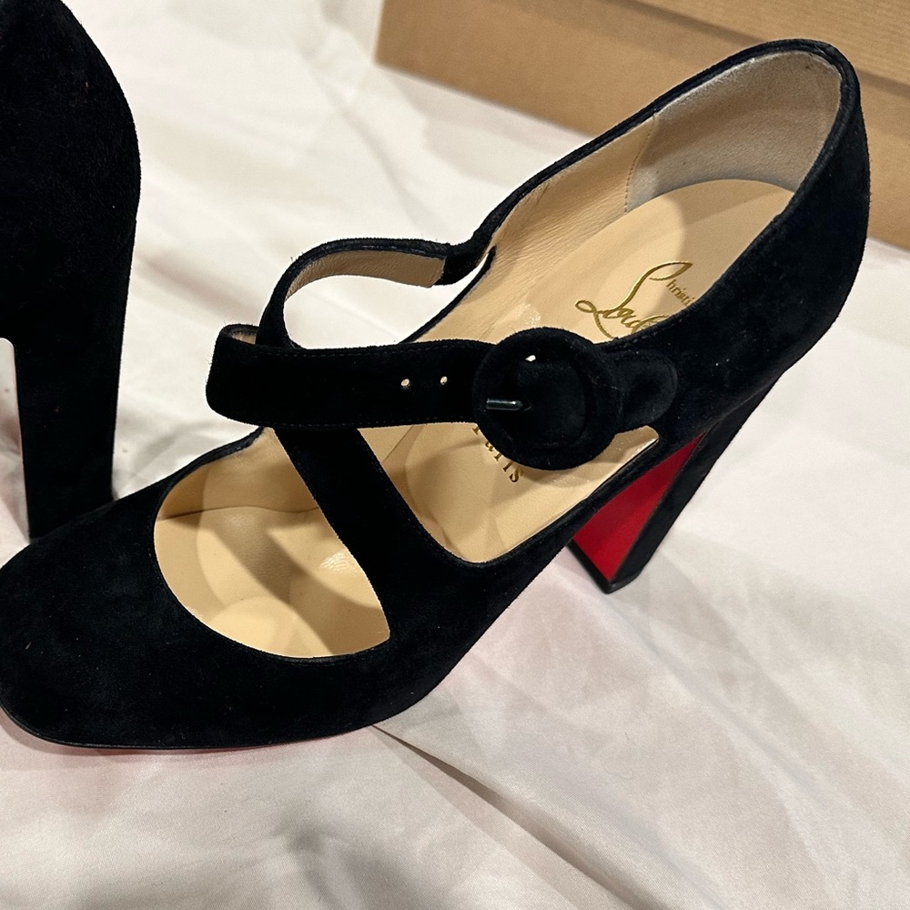 Christian Louboutin Miss Ellen Size 38.5. Never worn